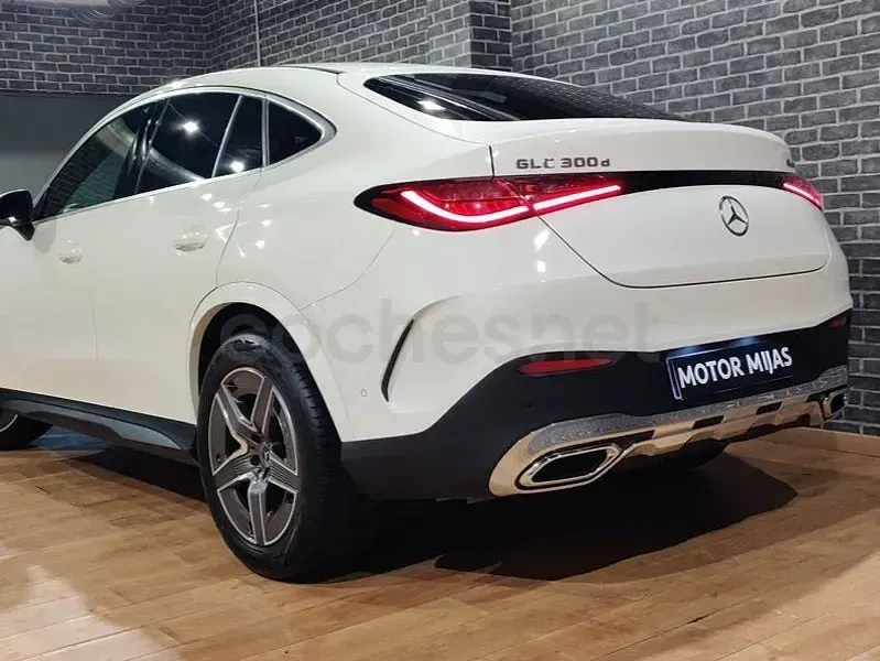 Usado Mercedes GLC300 269 CV (197 kW) 2024 Blanco SUV