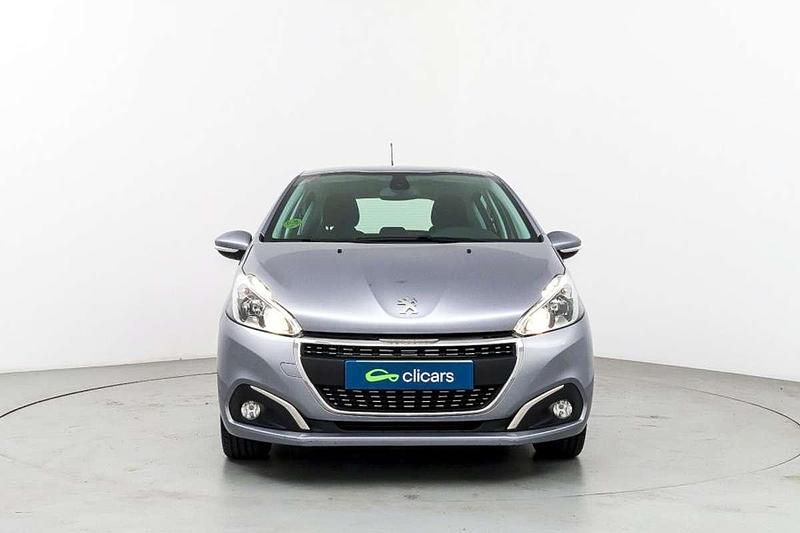 Usado Peugeot 208 Signature Sky 110 CV (80 kW) 2019 Gris Utilitario