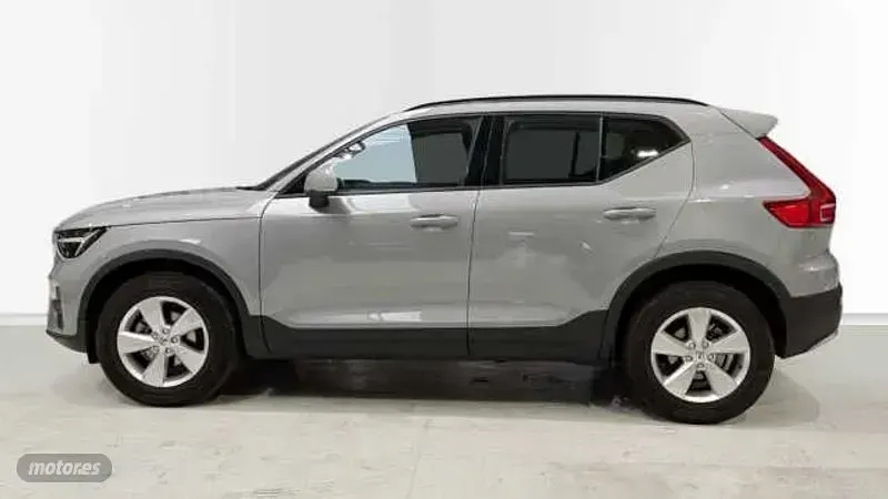 Usado Volvo XC40 2024 Gris SUV