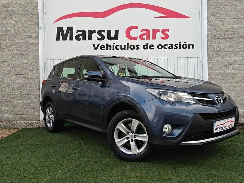 Usado Toyota RAV4 Advance 124 CV (91 kW) 2014 Gris / plata SUV