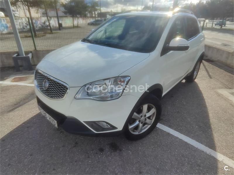 Usado Ssangyong (KGM) Korando 149 CV (109 kW) 2013 Blanco SUV