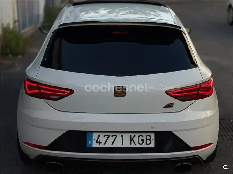 Usado Seat Leon CUPRA 300 CV (220 kW) 2017 Blanco Berlina