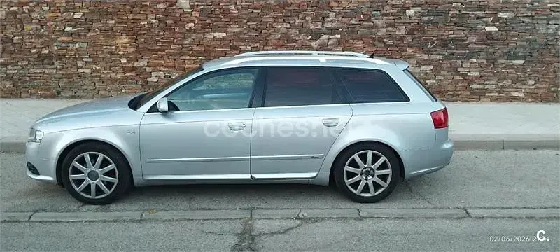 Usado Audi A4 S-Line 115 CV (84 kW) 2008 Gris / plata Familiar