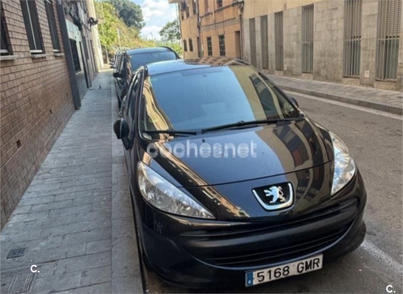 Negro Usado 2009 Peugeot 207 Berlina | 3300 € (Precio justo) - Imagen 1/4