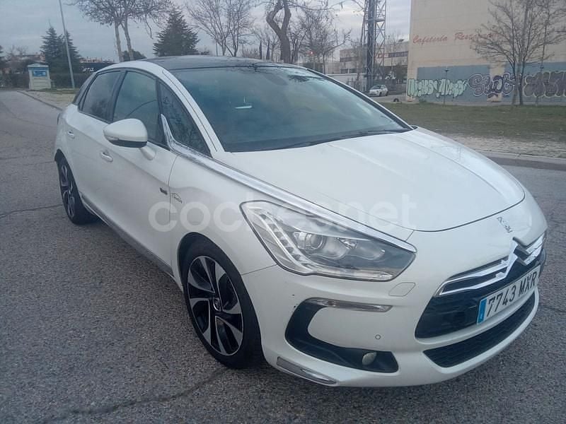 Usado Citroën DS5 200 CV (147 kW) 2013 Blanco Utilitario