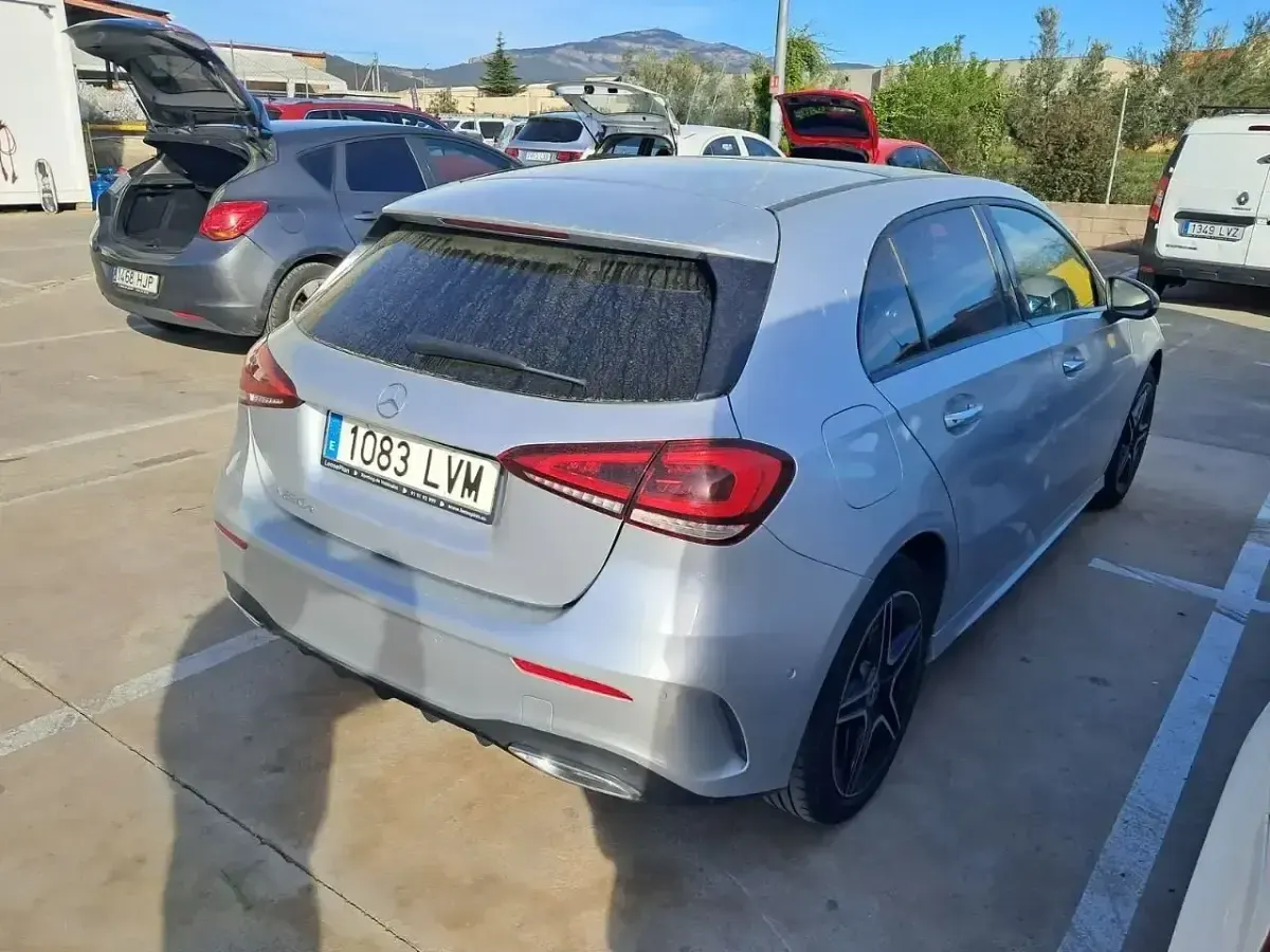 Usado Mercedes A160 218 CV (160 kW) 2021 Gris