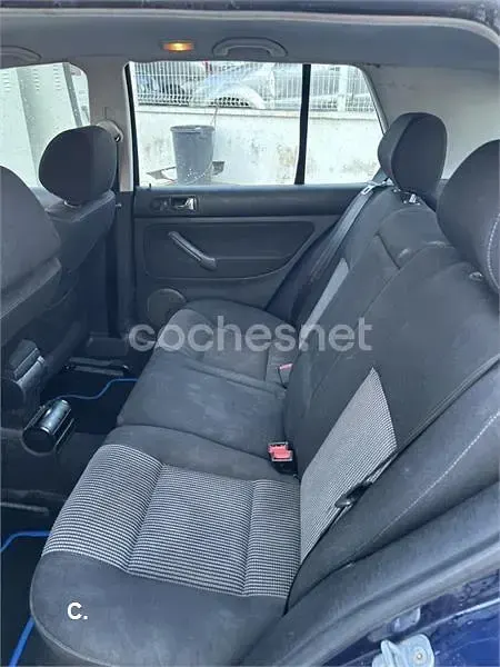 Usado VW Golf IV Conceptline 100 CV (73 kW) 2001 Azul Berlina