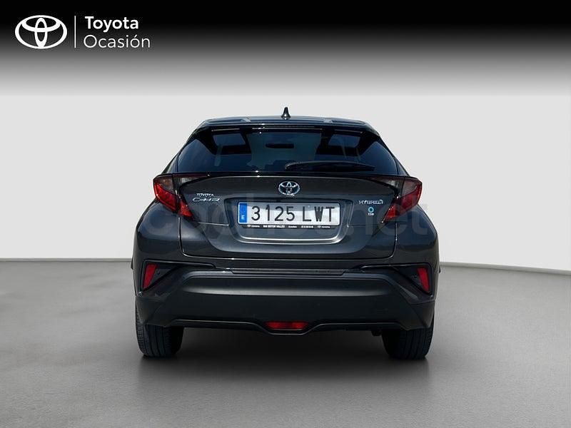 Usado Toyota C-HR Advance 122 CV (89 kW) 2022 Gris / plata SUV