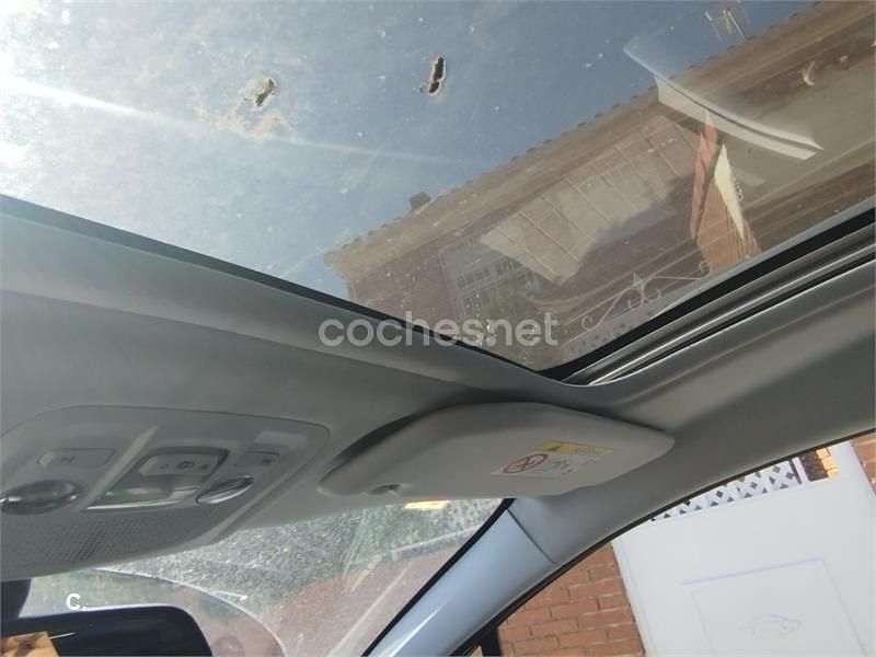 Blanco Usado 2016 Peugeot 2008 Allure SUV | 8000 € (Super precio) - Imagen 1/4