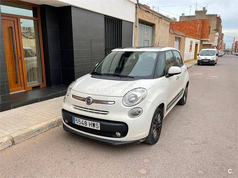 Usado Fiat 500L Pop Star 105 CV (77 kW) 2014 Blanco Monovolumen