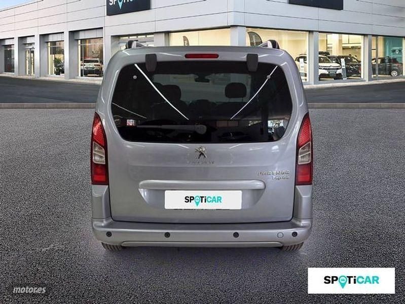 Usado Peugeot TePee Active 100 CV (73 kW) 2018 Gris Familiar