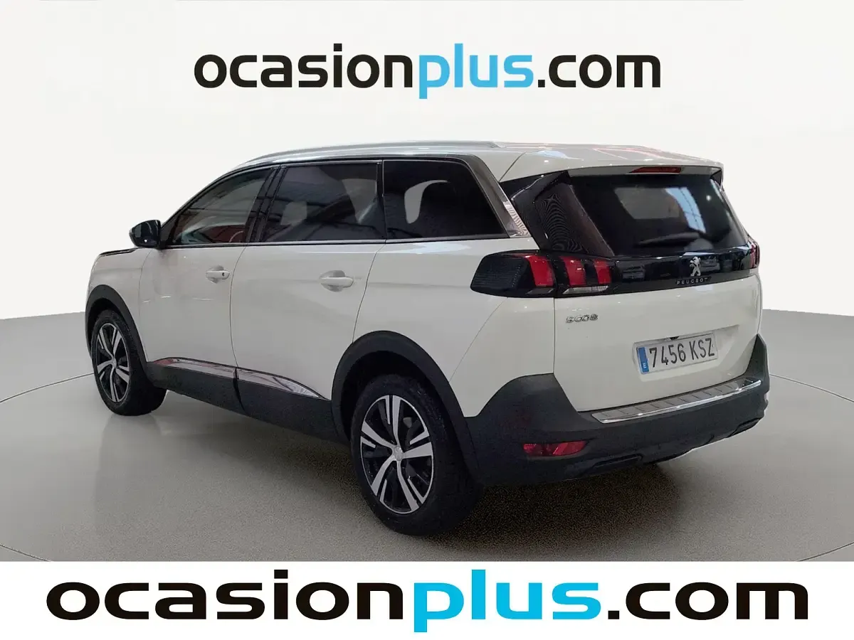 Usado Peugeot 5008 Allure 130 CV (95 kW) 2019 Blanco SUV