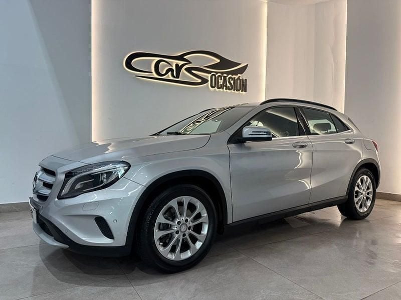 Usado Mercedes GLA200 Urban 136 CV (100 kW) 2014 Blanco SUV