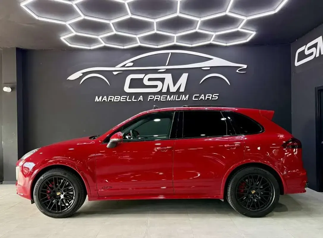 Usado Porsche Cayenne GTS 441 CV (324 kW) 2015 Rojo SUV