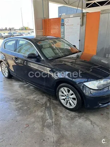 Usado BMW 118 143 CV (105 kW) 2008 Negro Utilitario