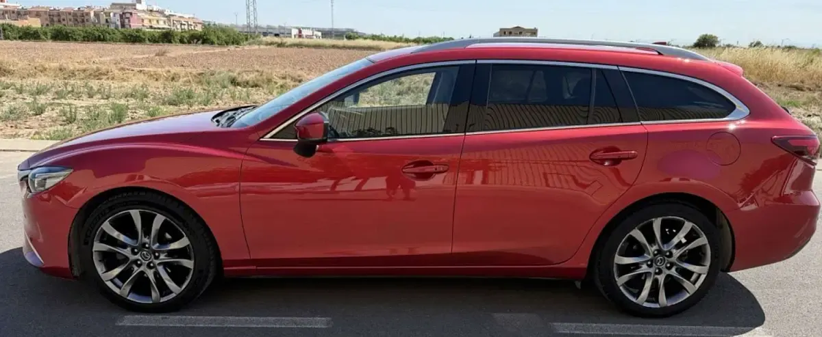 Usado Mazda 6 Luxury 150 CV (110 kW) 2017 Burdeos Familiar
