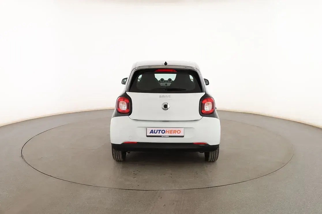 Usado Smart ForFour Basis 71 CV (52 kW) 2015 Blanco Utilitario