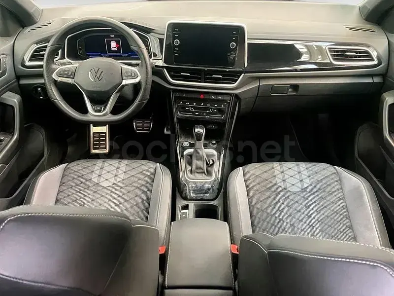 Usado VW T-Roc Cabriolet R-line 150 CV (110 kW) 2025 Gris / plata SUV