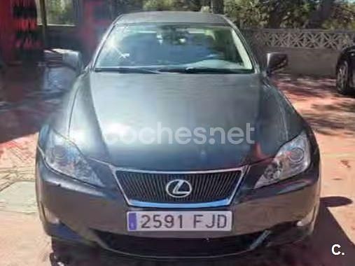 Usado Lexus IS220d Sport Line 177 CV (130 kW) 2007 Azul Berlina