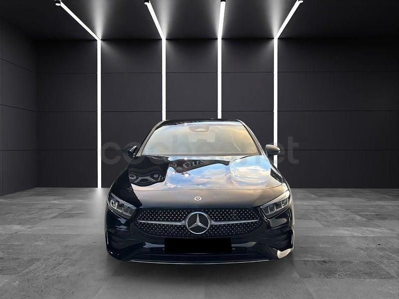 Usado Mercedes A180 136 CV (100 kW) 2025 Negro Berlina