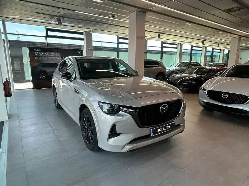 Usado Mazda CX-60 Homura-Line 327 CV (240 kW) 2023 Gris / plata SUV