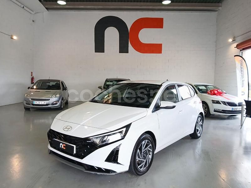 Blanco Usado 2025 Hyundai i20 Berlina | 18.000 € (Precio justo) - Imagen 1/4