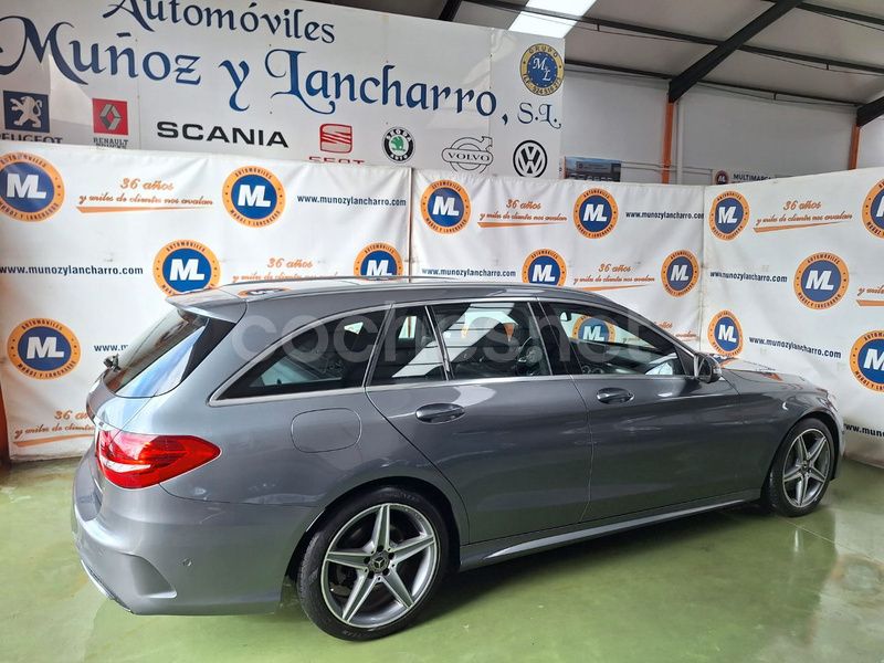 Usado Mercedes C300e 231 CV (169 kW) 2018 Gris / plata Familiar