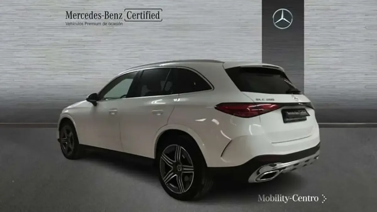Usado Mercedes GLC200 207 CV (152 kW) 2024 Blanco SUV