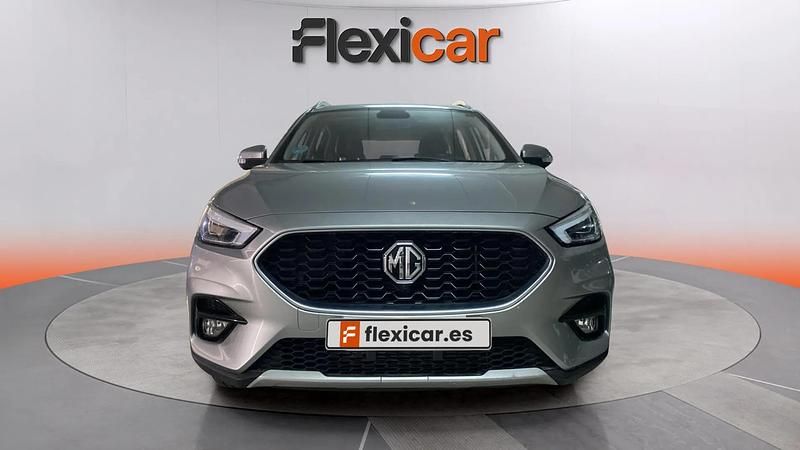 Usado MG ZS Luxury 111 CV (81 kW) 2023 Gris SUV