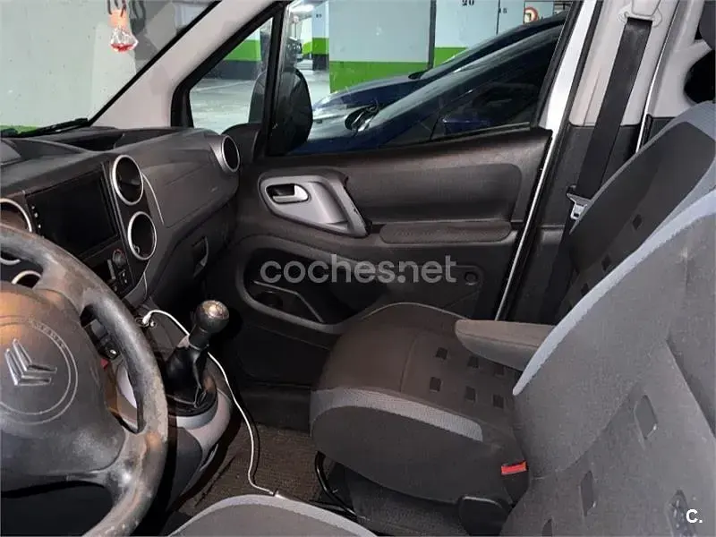 Usado Citroën Berlingo XTR 92 CV (67 kW) 2011 Gris / plata Monovolumen