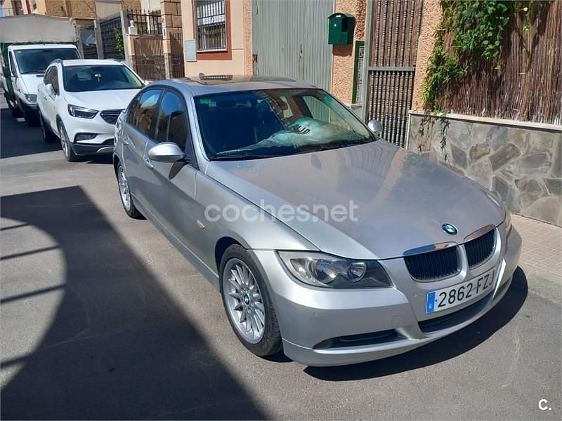 Gris / plata Usado 2006 BMW 320 Berlina | 4500 € (Precio justo) - Imagen 1/4