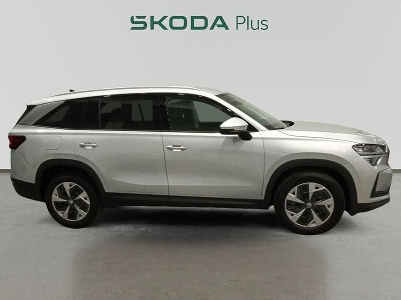 Usado Skoda Kodiaq Selection 150 CV (110 kW) 2025 Gris plata SUV