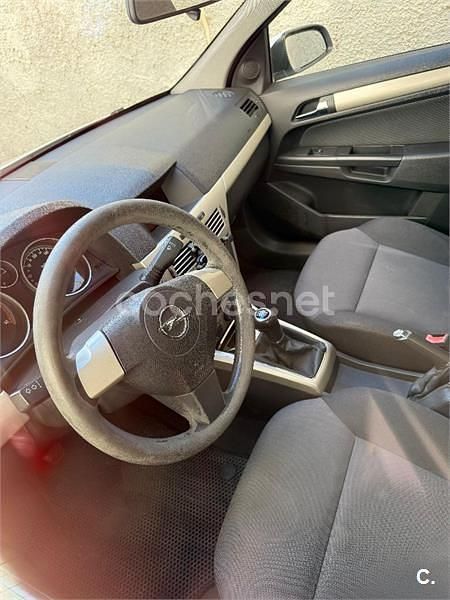 Usado Opel Astra Cosmo 100 CV (73 kW) 2008 Blanco Berlina