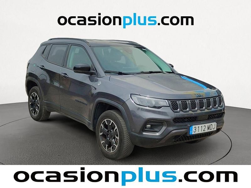 Usado Jeep Compass Trailhawk 241 CV (177 kW) 2023 Blanco SUV
