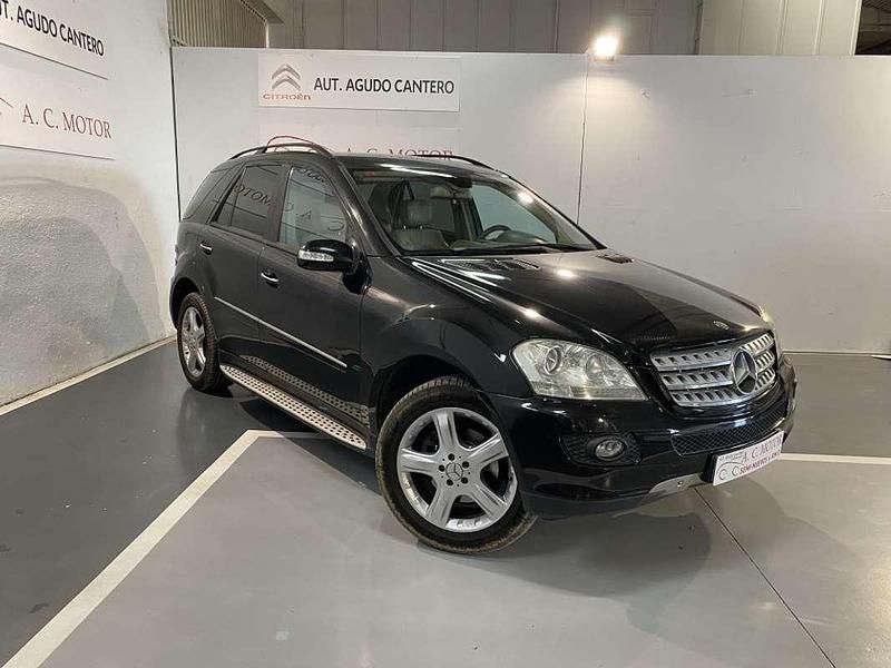 Usado Mercedes ML320 224 CV (164 kW) 2007 Negro SUV