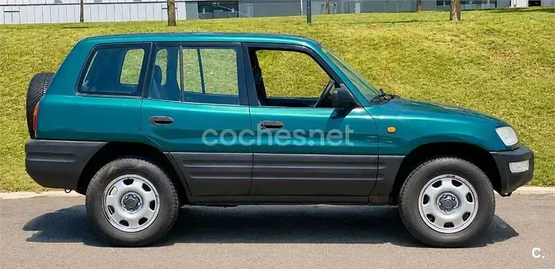 Usado Toyota RAV4 128 CV (94 kW) 1997 Verde SUV