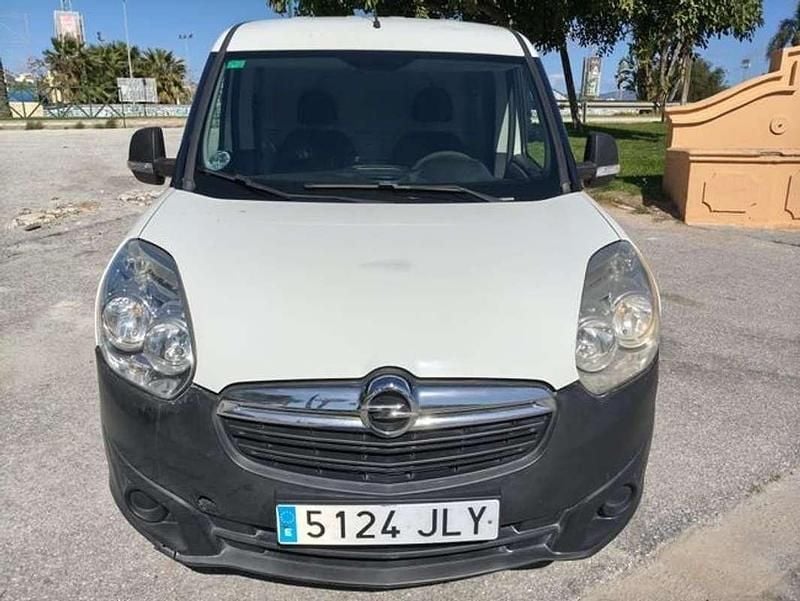 Usado Opel Combo 90 CV (66 kW) 2016 Blanco Monovolumen