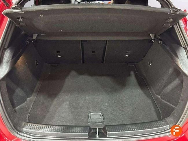 Usado Mercedes A200 150 CV (110 kW) 2019 Rojo