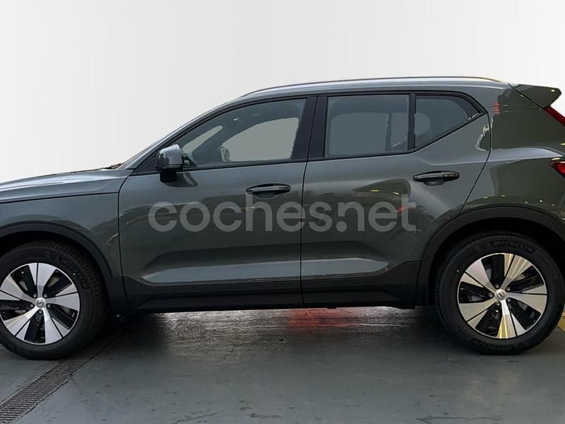 Nuevo Volvo XC40 Core 163 CV (119 kW) 2025 Verde SUV