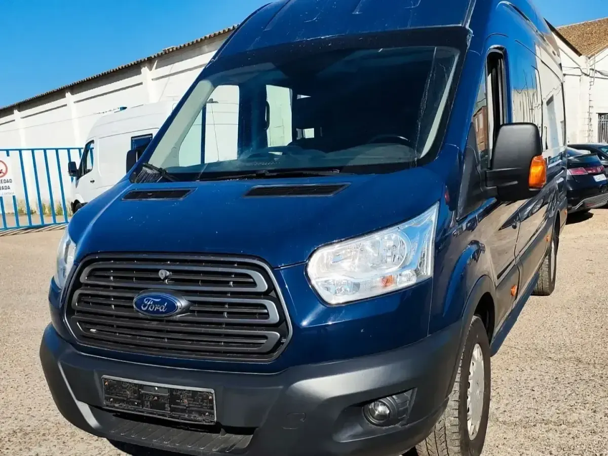 Käytetty Ford Transit Trend 130 HP (95 kW) 2016 Sininen Tila-auto