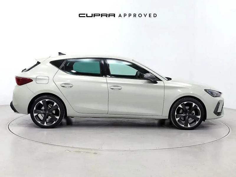 Usado Cupra Leon 150 HP (110 kW) 2024 Cinzento Sedan