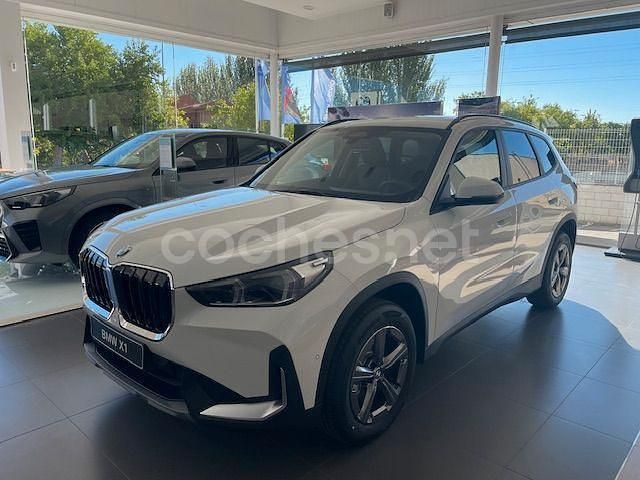 Blanco Nuevo 2025 BMW X1 SUV | 43.500 € (Precio justo) - Imagen 1/4
