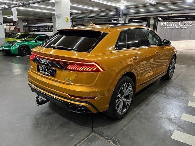 Usado Audi Q8 Ambiente 286 CV (210 kW) 2019 Naranja SUV