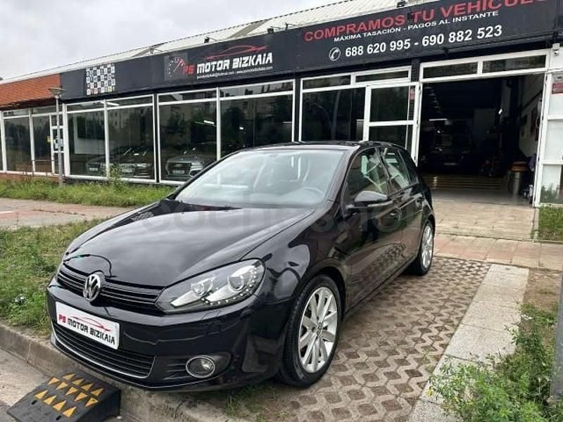 Usado VW Golf VII Advance 105 CV (77 kW) 2012 Negro Berlina