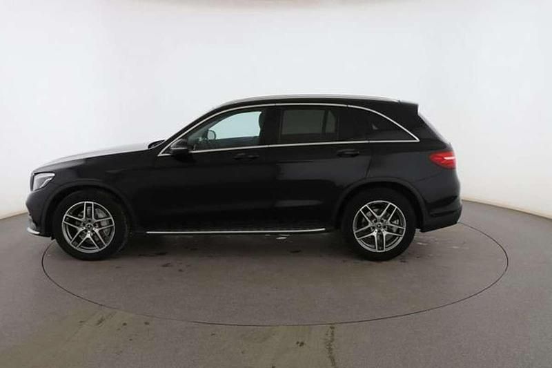 Usado Mercedes GLC220 AMG line 171 CV (125 kW) 2017 Negro SUV