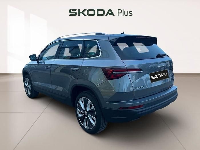 Gris Usado 2024 Skoda Karoq SUV | 26.900 € (Un poco caro) - Imagen 1/4