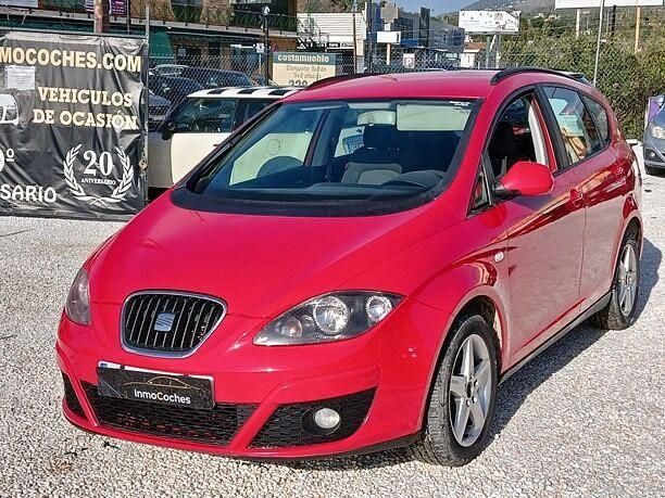 Usado Seat Altea Ecomotive 105 CV (77 kW) 2010 Rojo