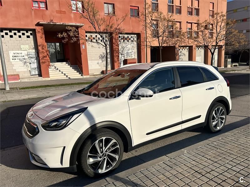 Usado Kia Niro 141 CV (103 kW) 2019 Blanco SUV