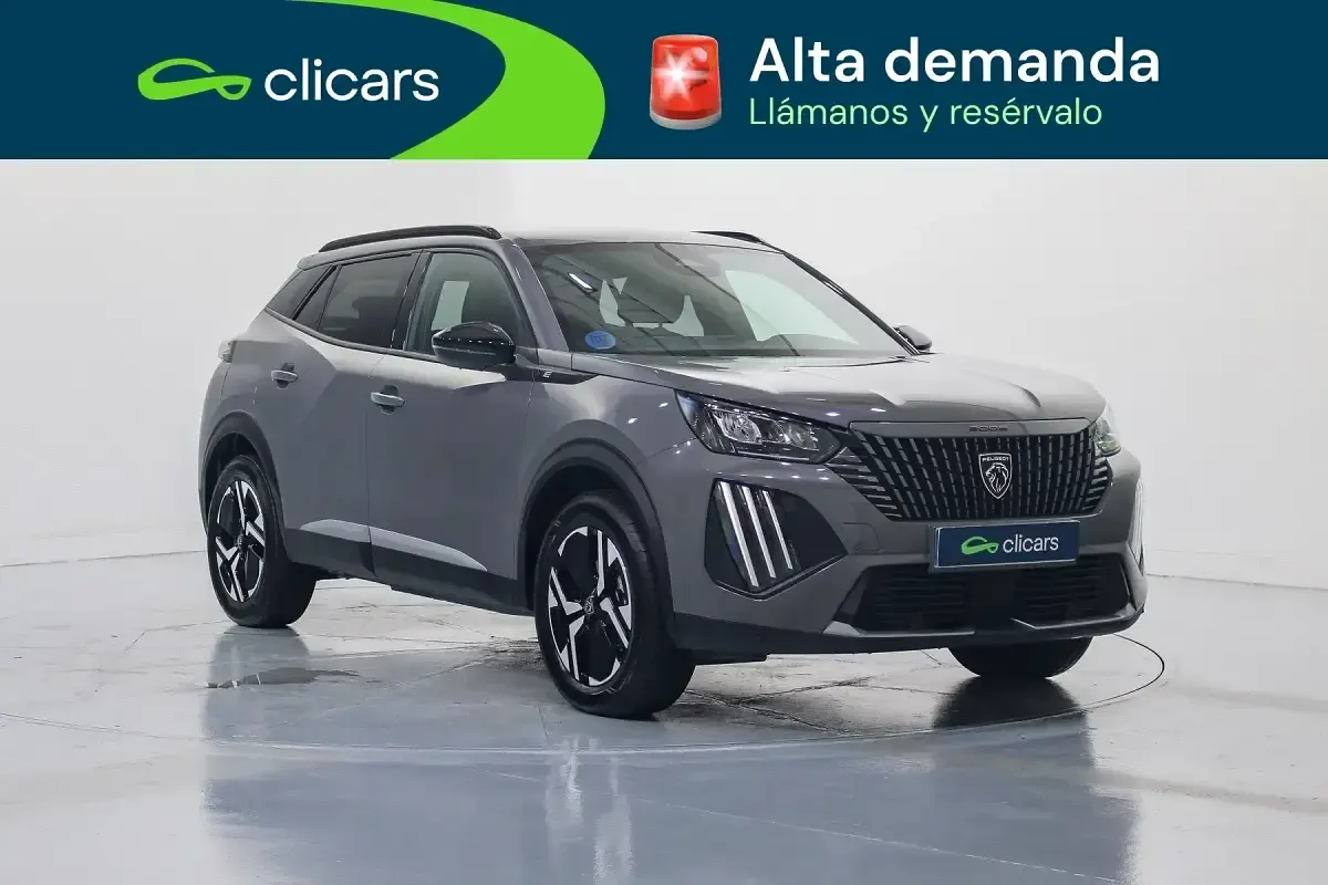 Usado Peugeot e-2008 Allure 114 kW (156 CV) 2025 Gris SUV