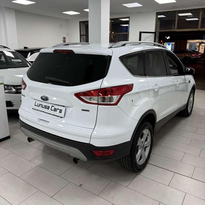 Używany Ford Kuga Titanium 150 KM (110 kW) 2013 Biały SUV